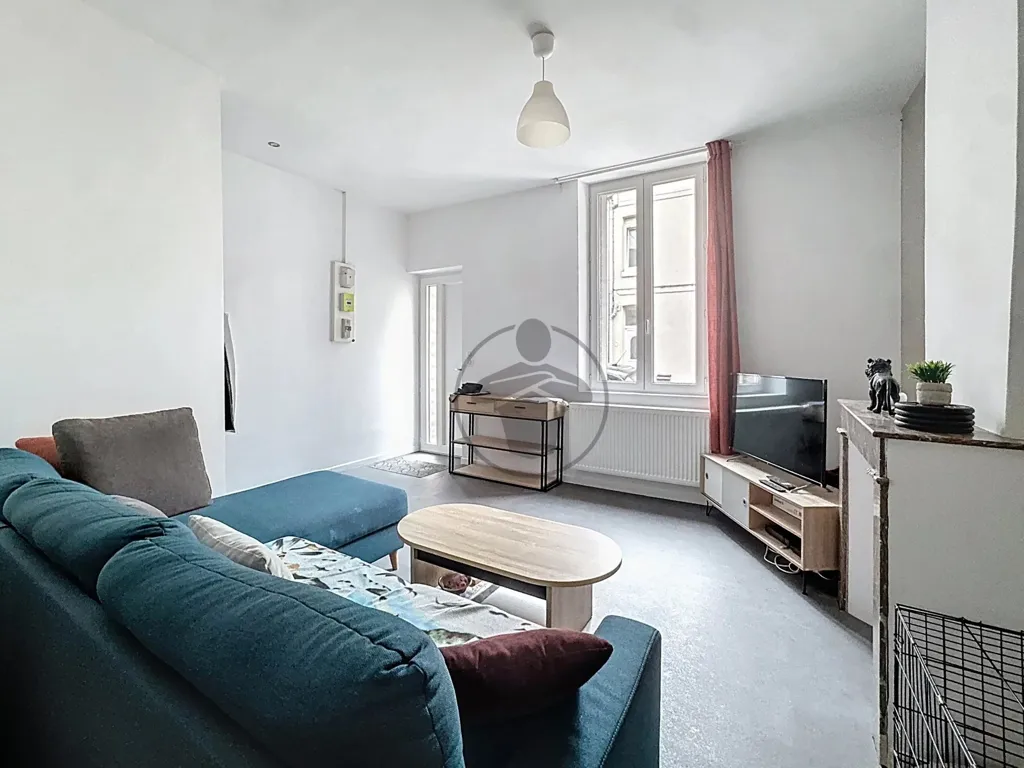 Elutuba - House with Courtyard in Saint-Quentin