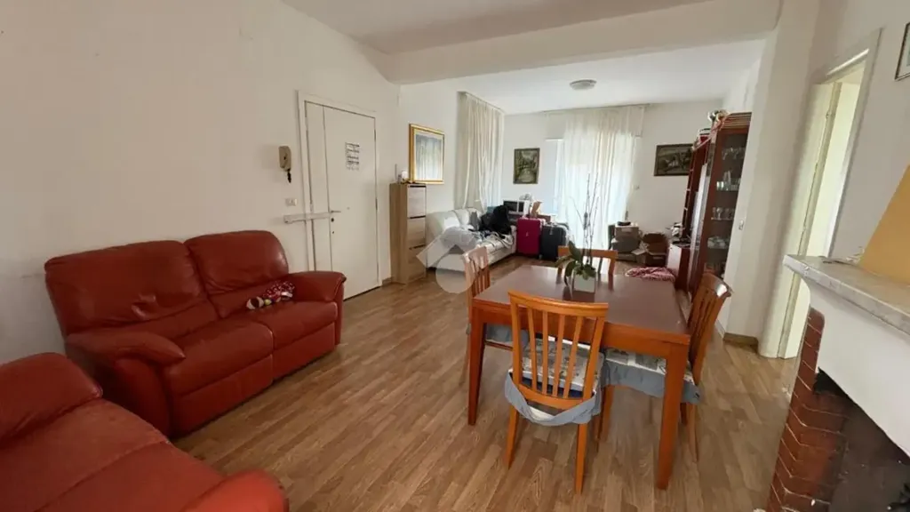 Séjour - Trilocale with Balcony in Montecompatri