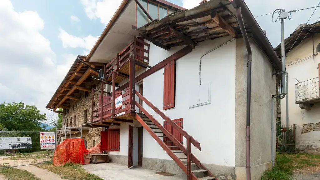 Extérieur - Chalet with Balcony in Agliasco, Paesana