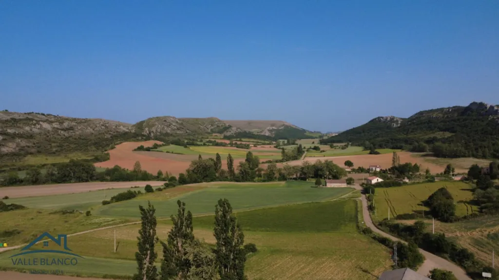 House with Fruit Garden in Valle de Valdelucio