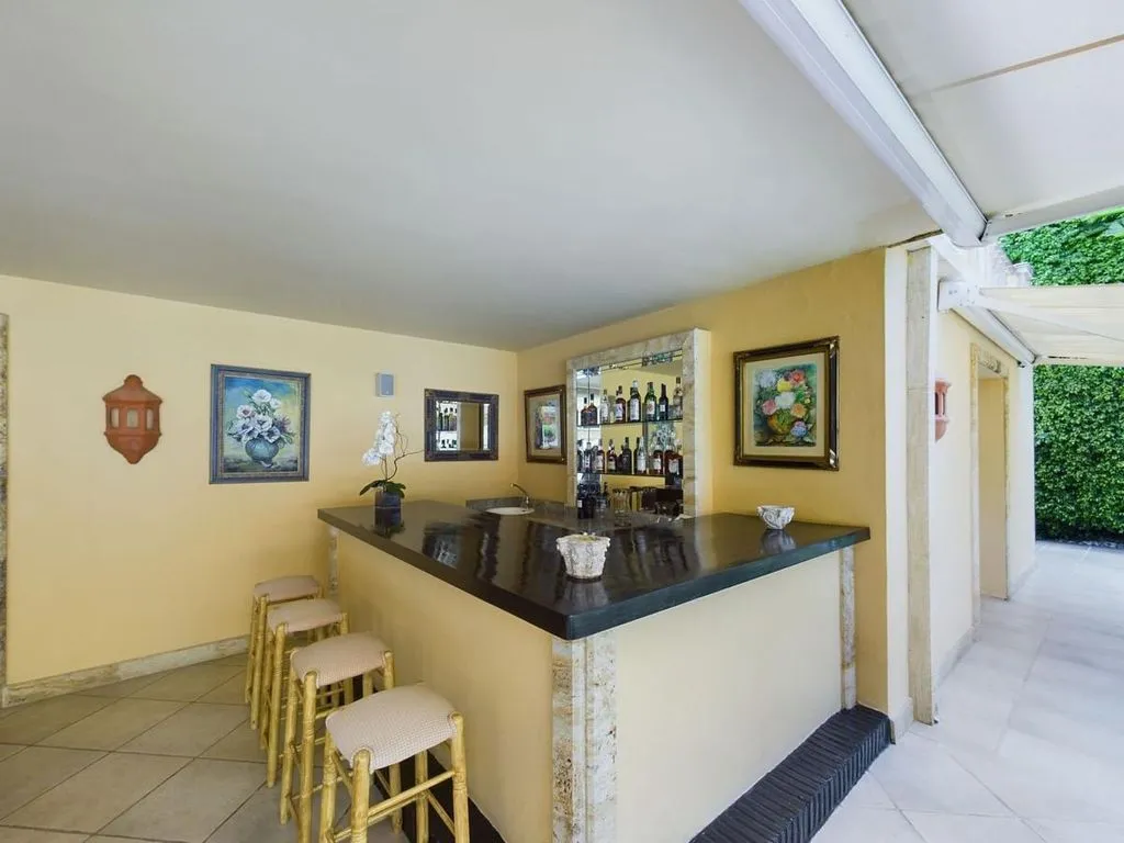 Terrasse - Luxury Villa with Pool in Nueva Andalucia