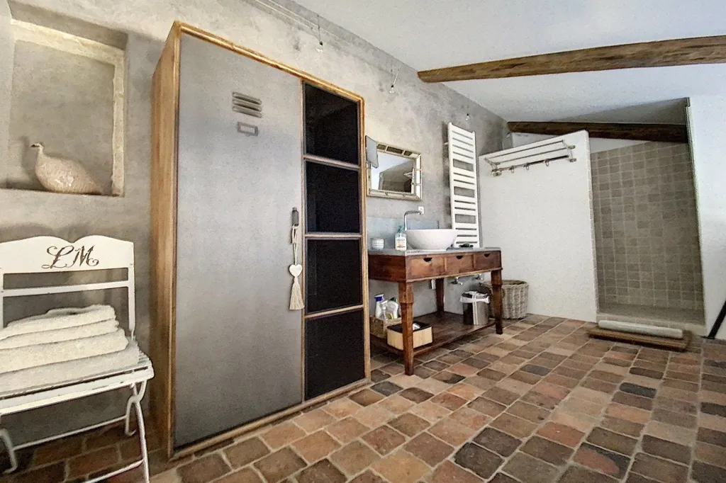 Vannitoad - Luxury House with Pools in Uzès