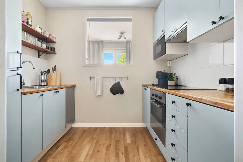 Köök - Efficient 1.5-Room Apartment with Modern Design in Strängnäs