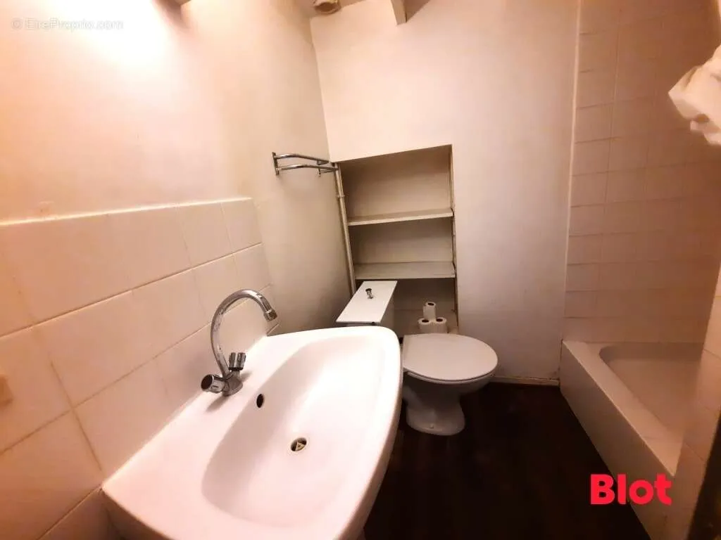 Salles de bain - Appartement 2 Pièces en Centre-Ville de Rennes