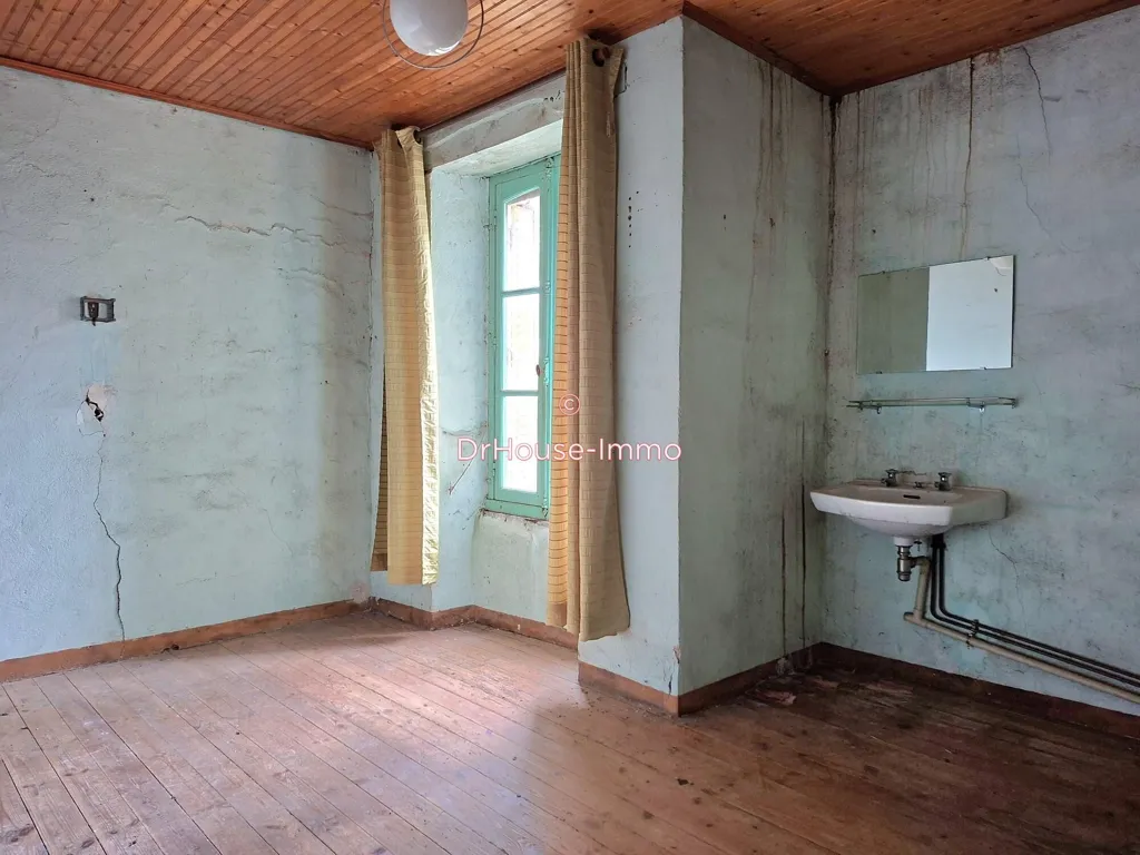 Vannitoad - Stone House to Renovate in Masserac Centre