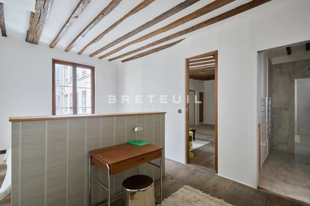 Elutuba - 2-Bedroom Parisian Flat with West View