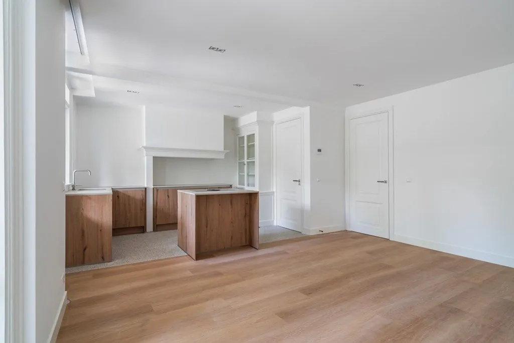 Cuisine - Renovated Apartment with Garden in The Hague