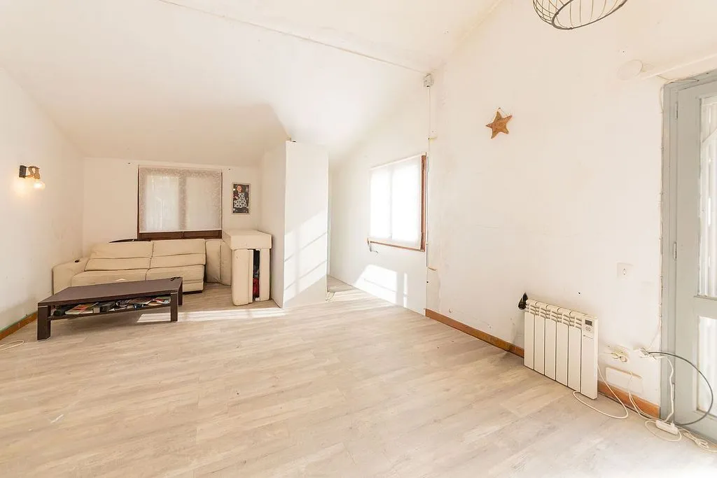 Séjour - Chalet with Pool and Terrace in Rodonyà