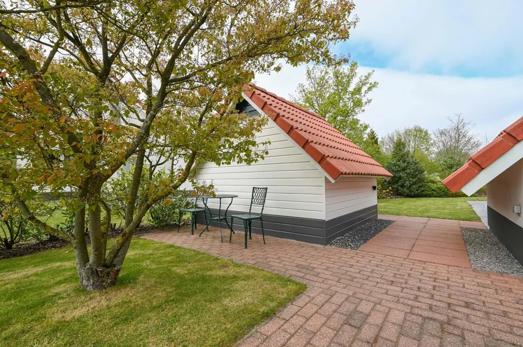 Aed - Waterfront Bungalow with Free View in Lauwersoog