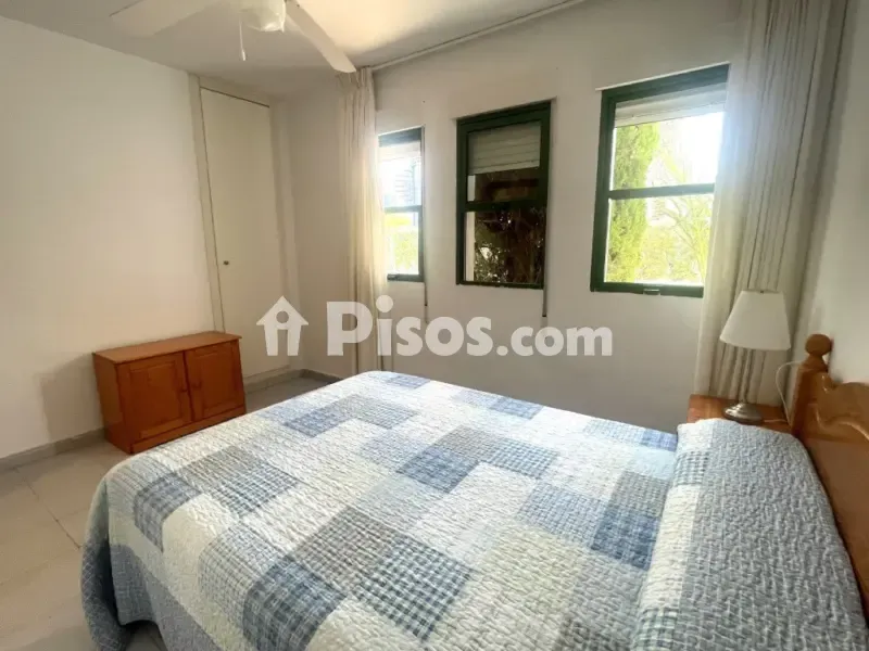 Magamistoad - Ground Floor Apartment with Pool View in Vera