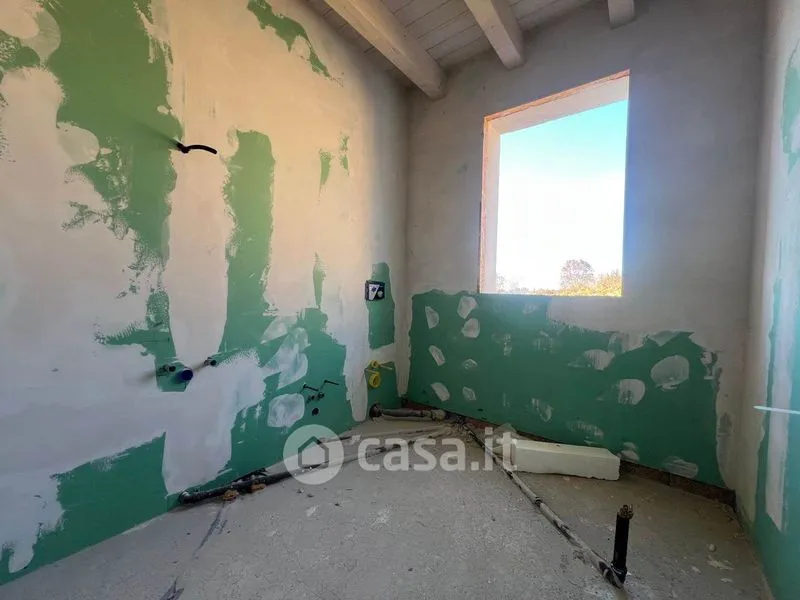 Pièces - Semi-Finished Villa with Private Garden in Sarego