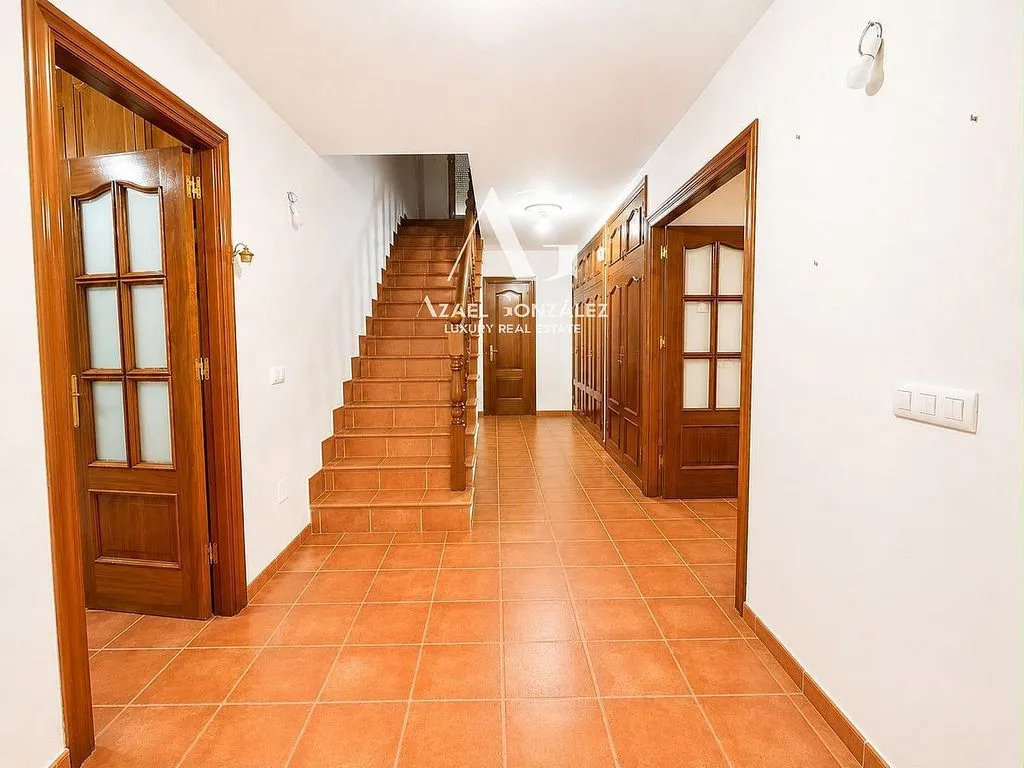 Entrée - Independent House with Extensive Garden in Pechón