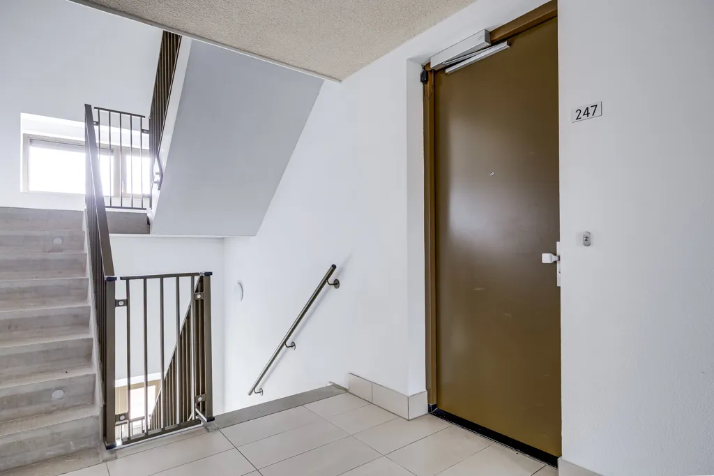 Esik - Modern Flat with Patio in Leeuwesteyn