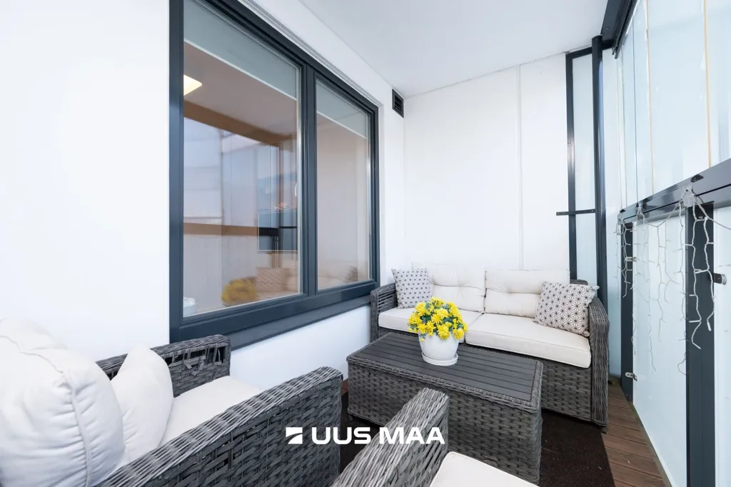 Balcon - Modern Flat with Balconies in Tallinn Centre