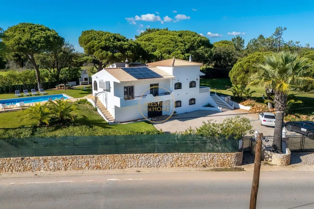 Õhuvaade - Luxury Villa with Pool in Quarteira