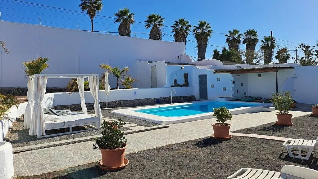 Piscina - Rustic Farmhouse with Pool near Maspalomas