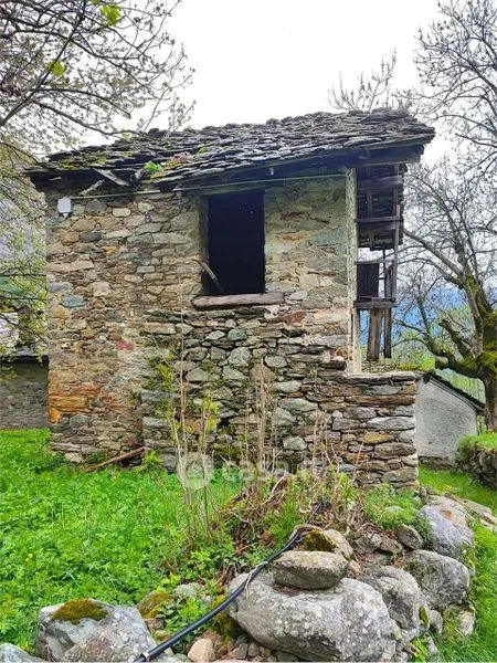 Esterno - Rustic Farmhouse with Mountain View in Perloz