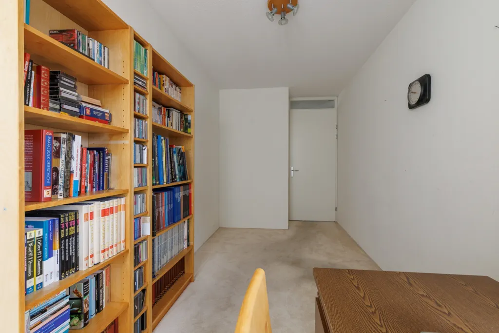 Bureau - Corner Apartment with Balcony in Oldenzaal
