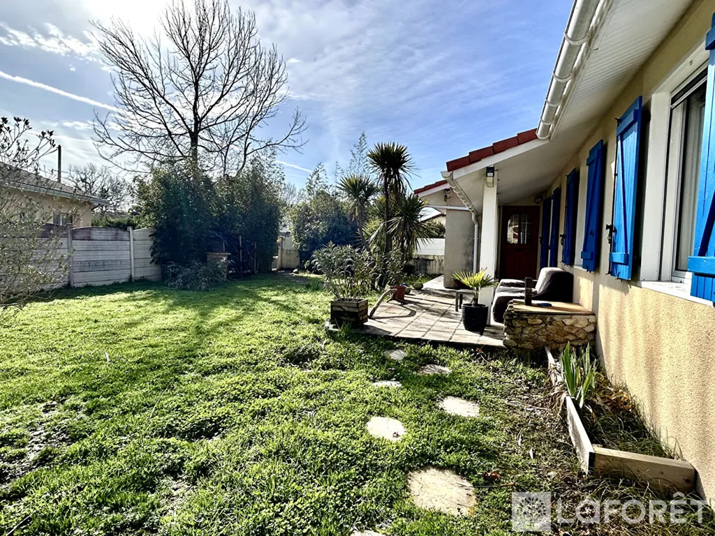 Giardino - 6-Piece House with Pool in Le Teich