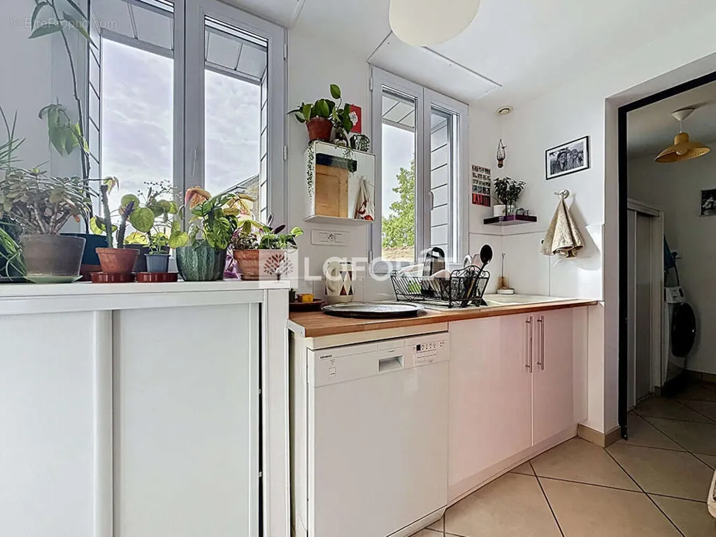 Cuisine - Charming House with Pool in Thouarcé