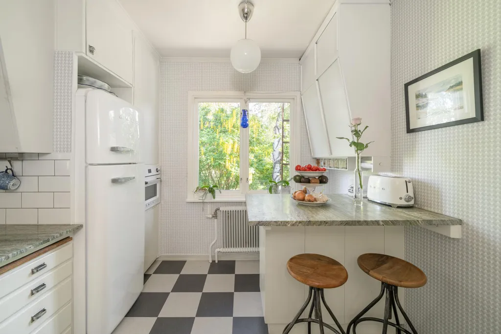 Cucina - Charming 1940s Villa with Garden in Sundby