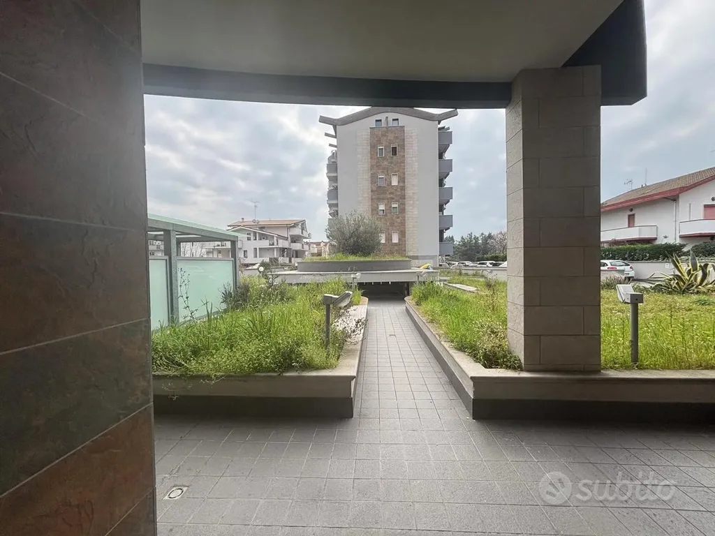 Garden - Attico with Panoramic View in Montesilvano