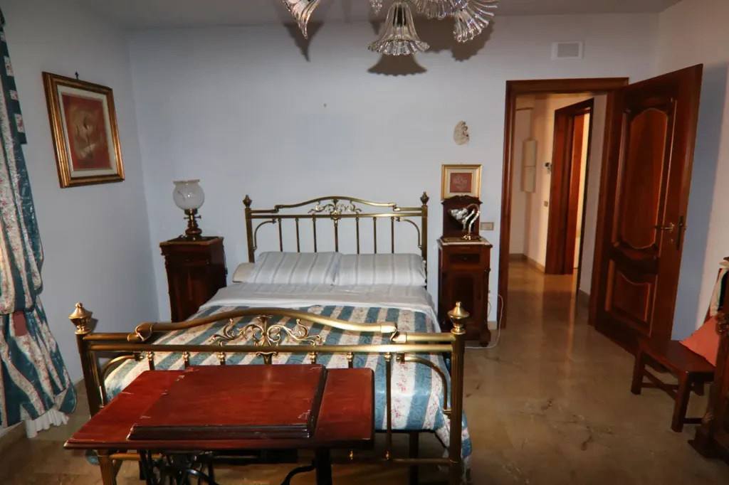 Magamistoad - Hilltop Villa with Panoramic Views in Eboli