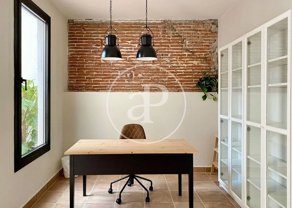 Bureau - Charming Chalet with Terrace in Calella