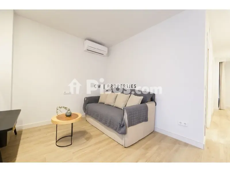 Living Room - Modern Flat with Lift in Campanar