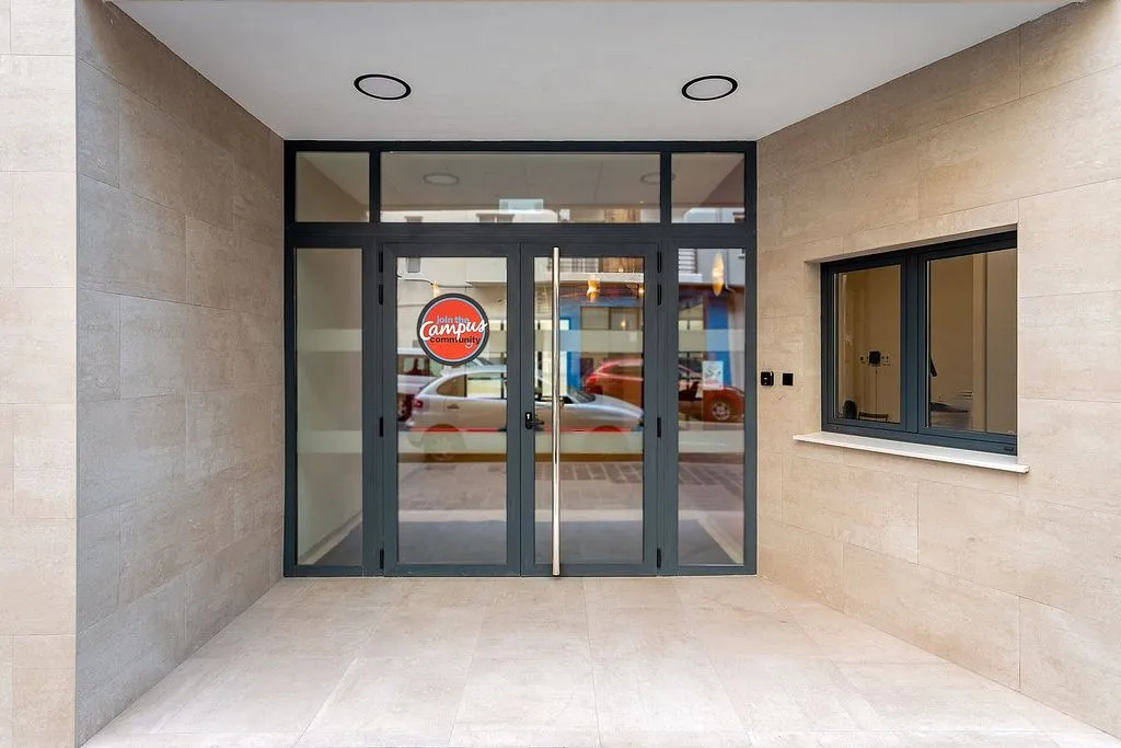 Entrée - Student Studio with Air Conditioning in Poblats Marítims