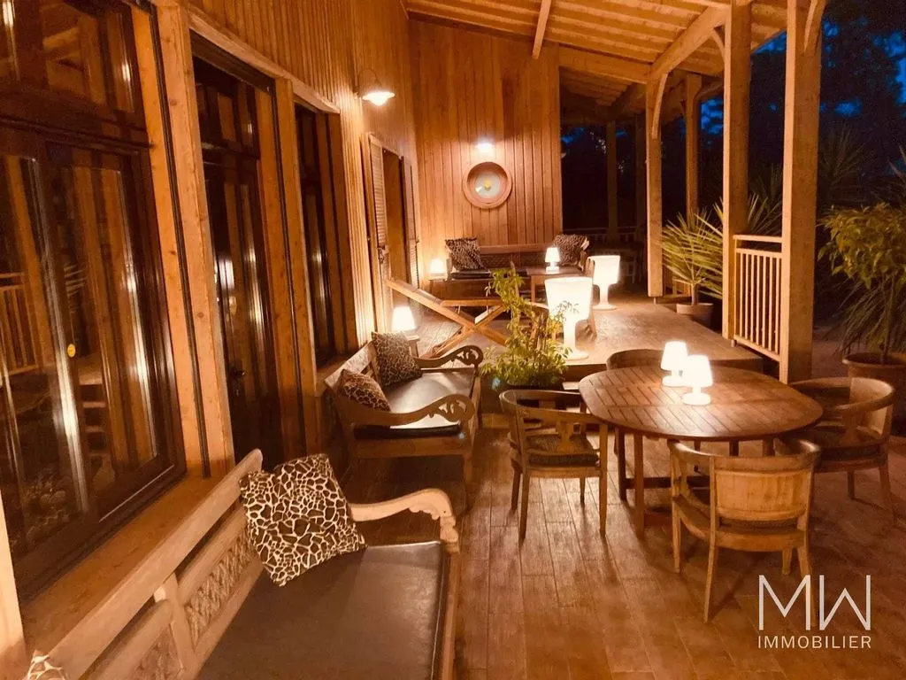Terrasse - Villa Luxueuse avec Piscine à Cap Ferret