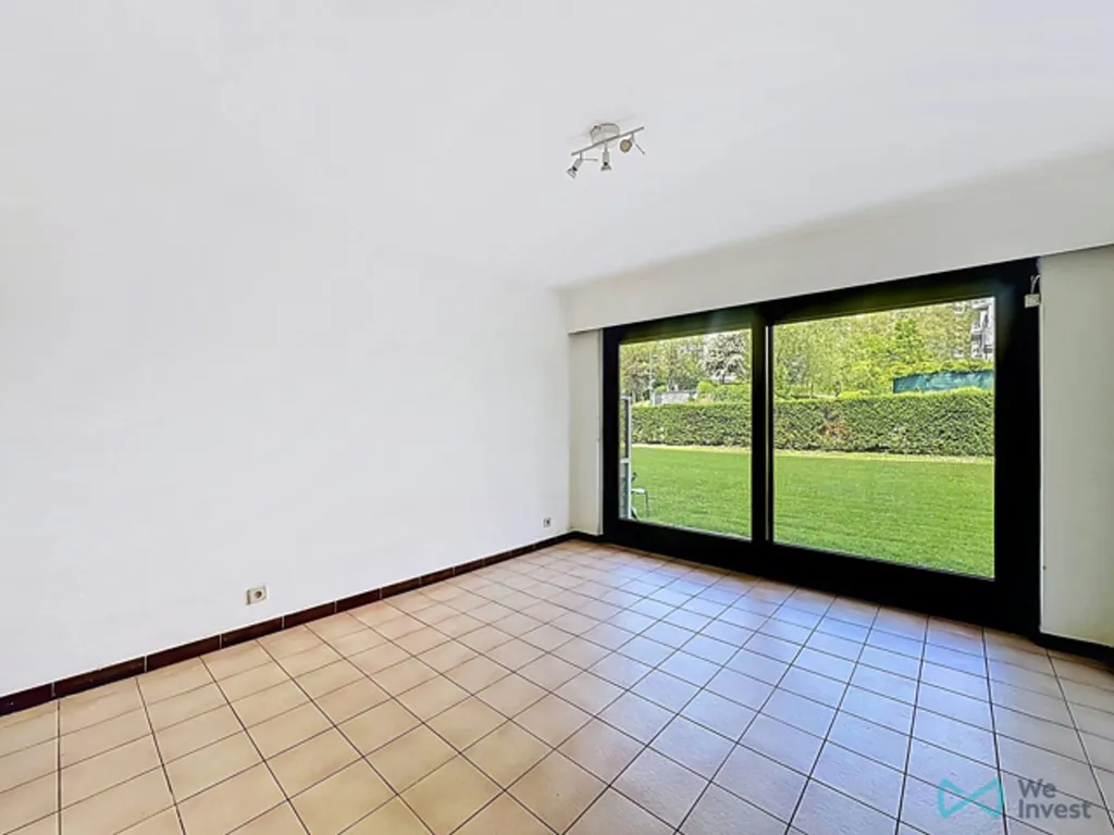 Séjour - Studio à Rafraîchir avec Parking dans le Scheutbosch