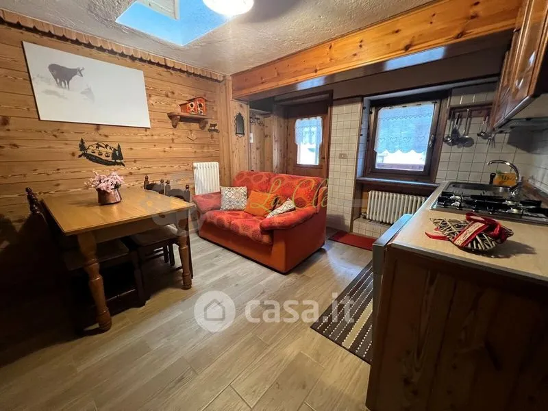 Söögituba - Chalet with Balcony in Courmayeur Centre