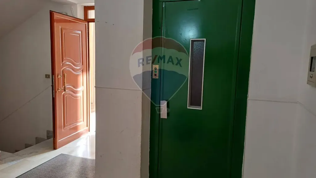 hallway_entrance