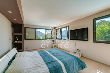 Chambres - Propriété Contemporaine avec Vue Lac à Sevrier