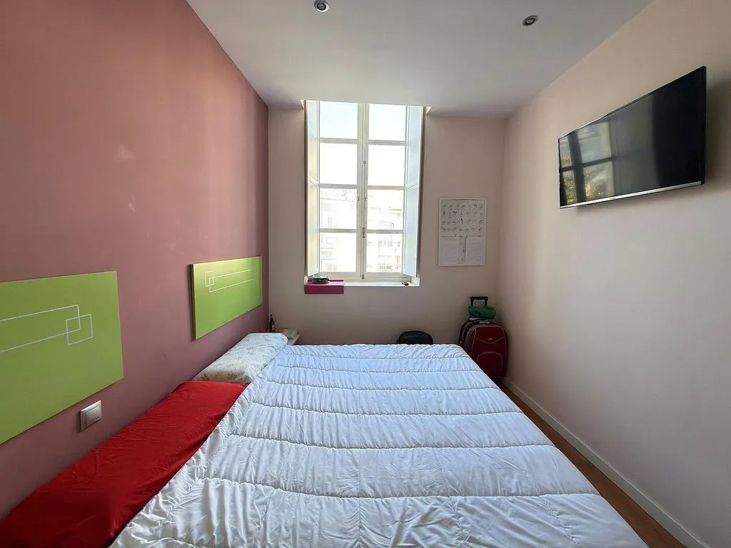 Chambres - Reformed Apartment with Balcony in Cádiz