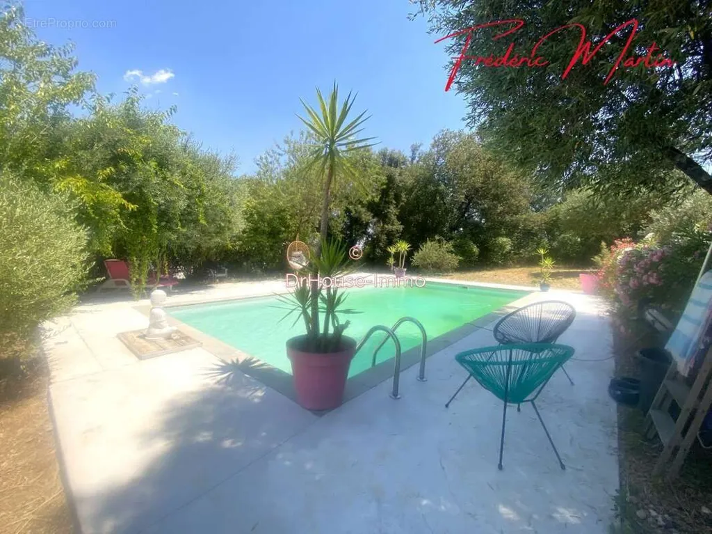 Piscina - Provençal Bastide with Pool in Alès