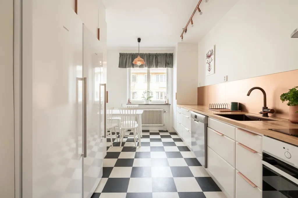 Cucina - Bright Three-Room Apartment with Balcony in Frösön