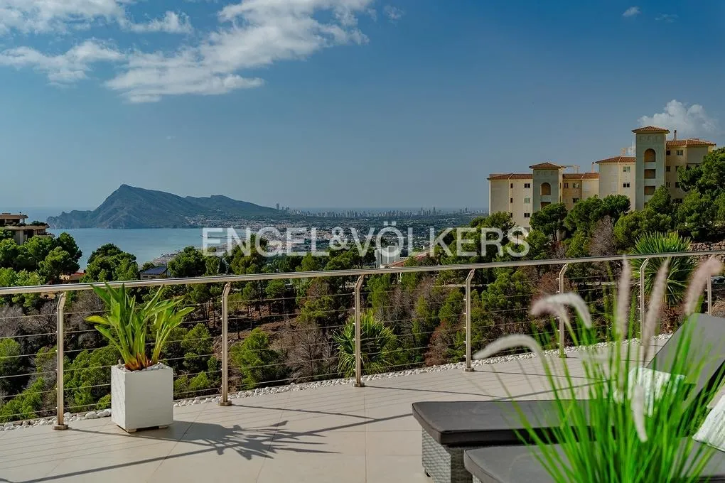 Terrass - Modern Villa with Sea Views in Altea Hills