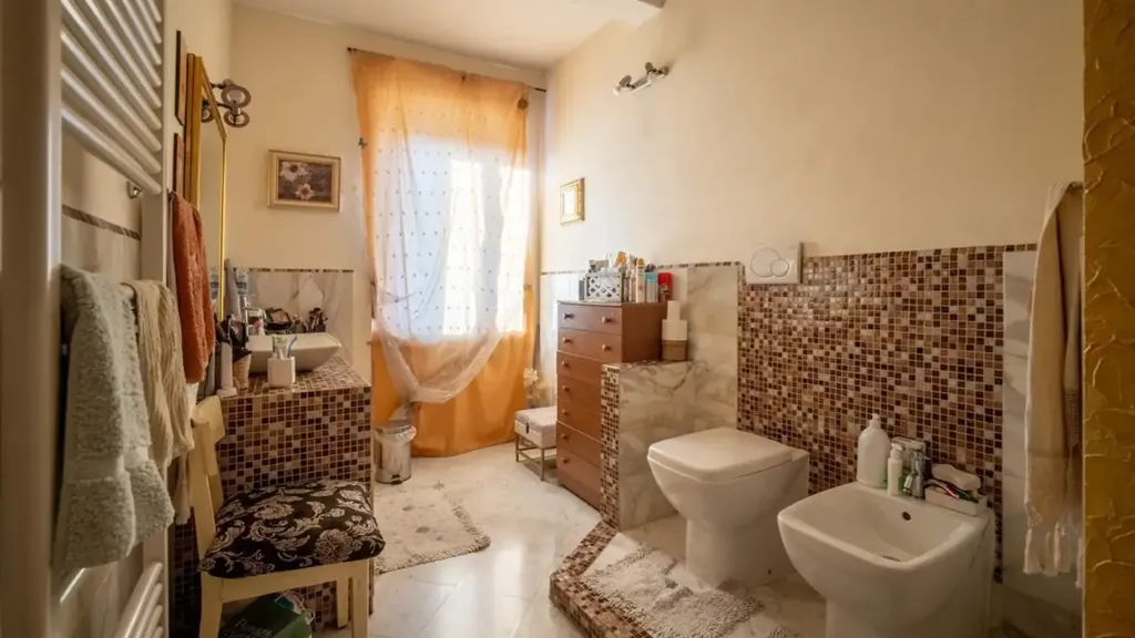 Salles de bain - Maison 5 pièces à IT