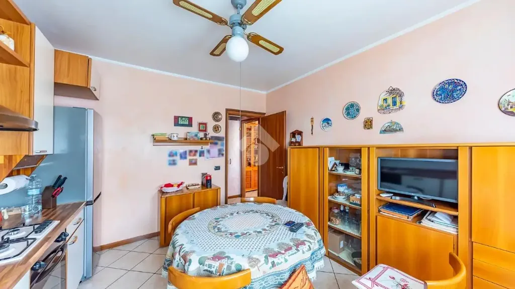 Sala da pranzo - Trilocale with Balcony in Lainate