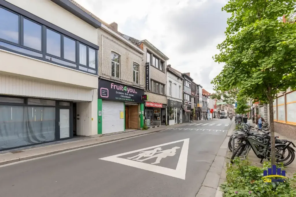 Extérieur - Pand commercial avec logement à Gand