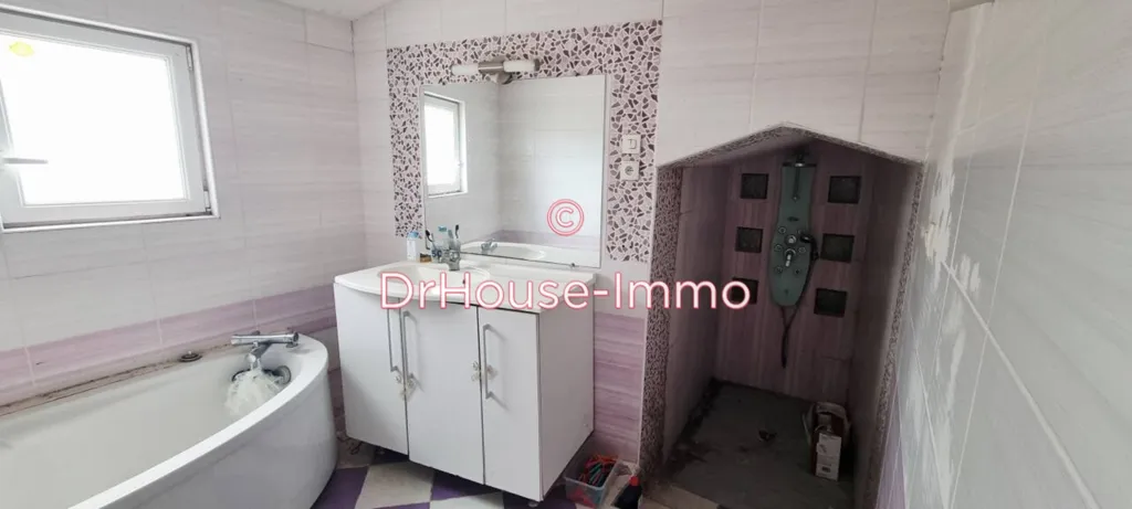 Salles de bain - Maison en Pierre avec Terrasse à Triaize