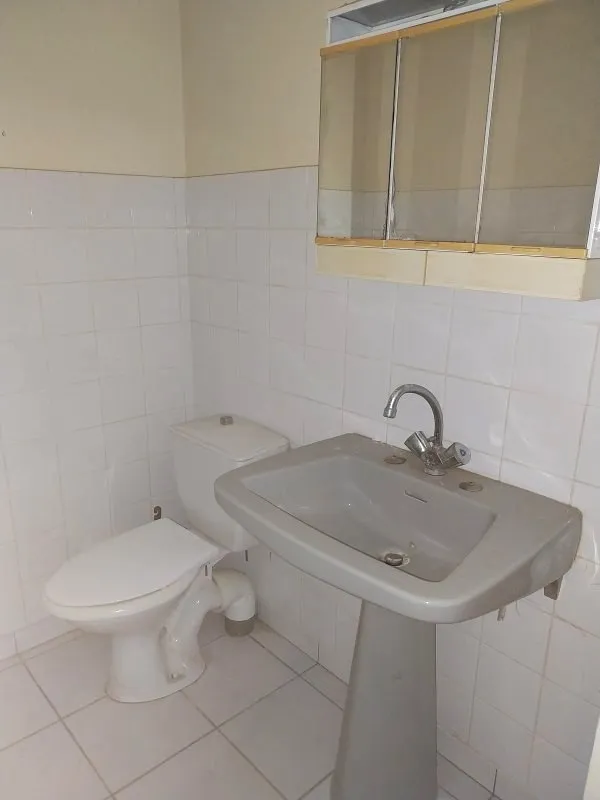 Bathrooms - Spacious House with Garden in Village Centre