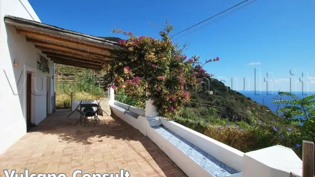 Terrazza - Rustic Studio with Panoramic Sea View in Lipari