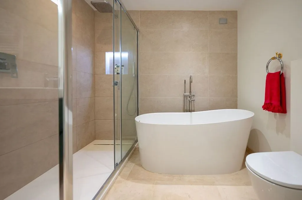 Salles de bain - Terraced House with Pool in Los Naranjos
