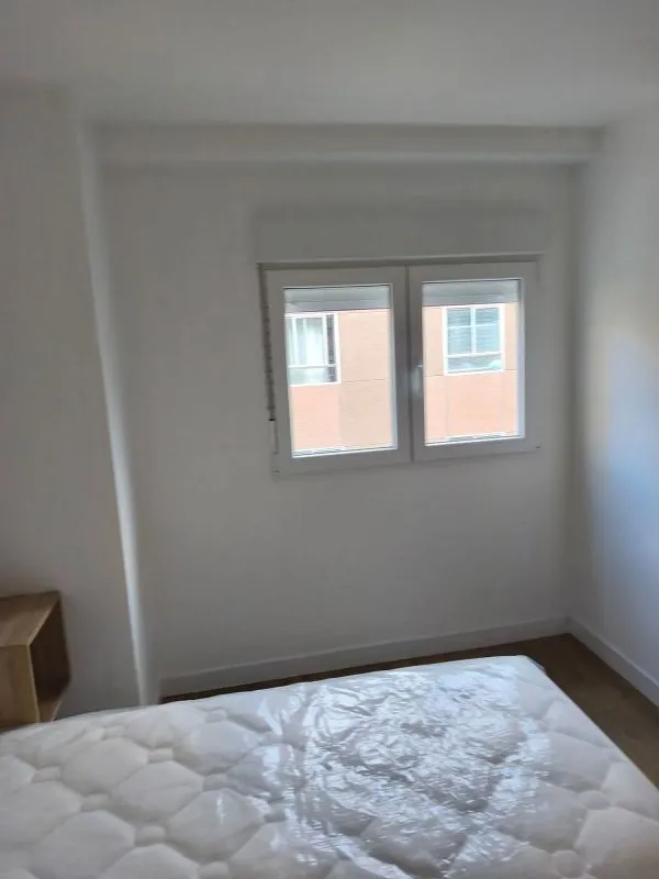 Chambres - 1-Bedroom Flat with Terrace in City Centre