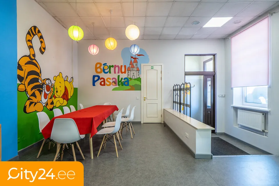 Toad - Office Space with Direct Street Access in Riga
