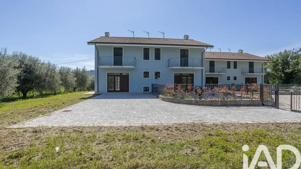 Extérieur - Villa with Large Garden in Valle Cascia