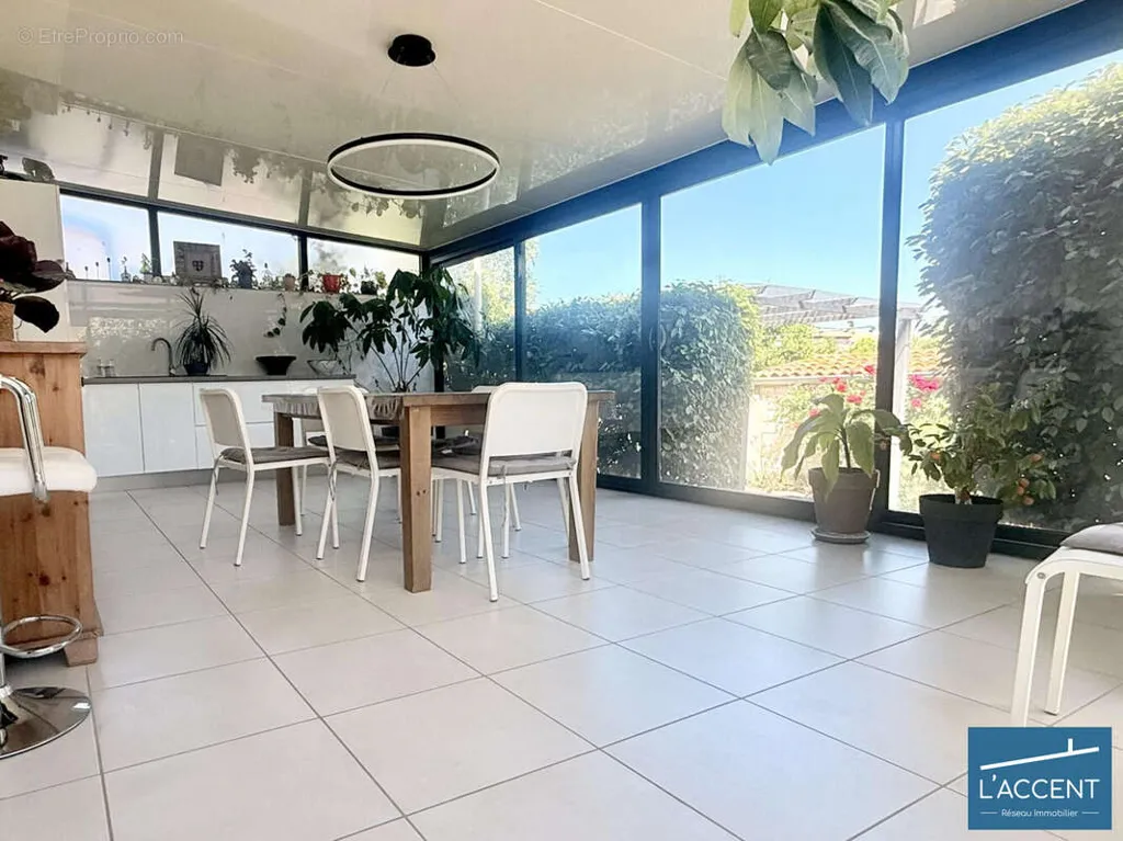Söögituba - Contemporary Villa with Pool in Vauvert